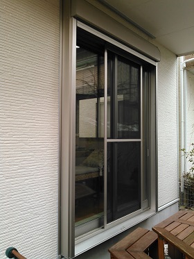壁付けシャッター工事